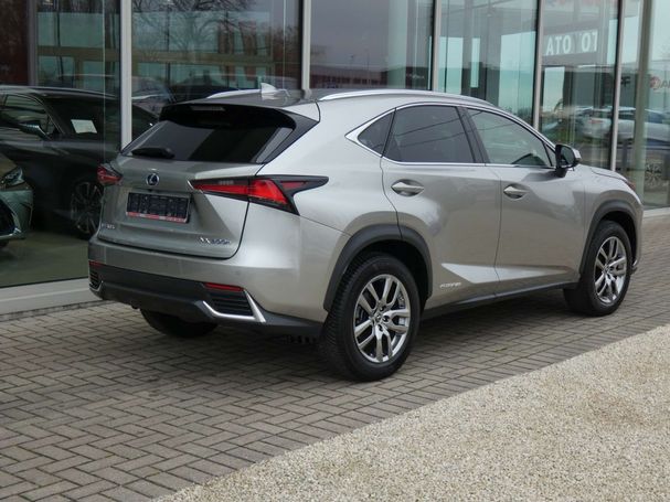 Lexus NX 300 h AWD 145 kW image number 27