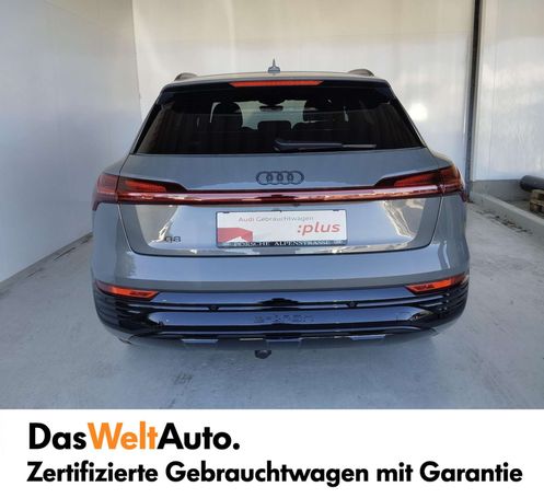 Audi Q8 55 quattro e-tron Advanced 250 kW image number 5