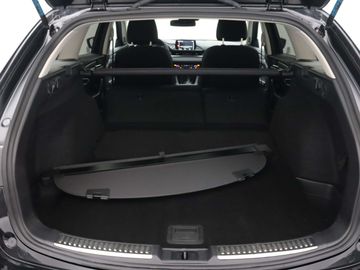 Car image 37