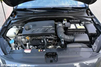Car image 40