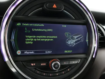 Car image 40