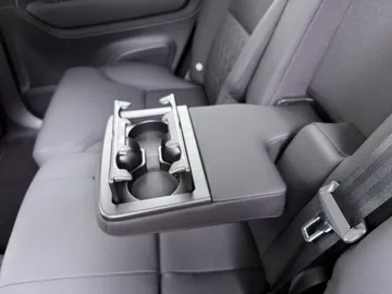 Car image 49