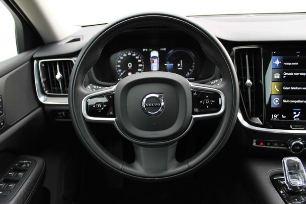 Volvo V60 T6 Recharge AWD 250 kW image number 17