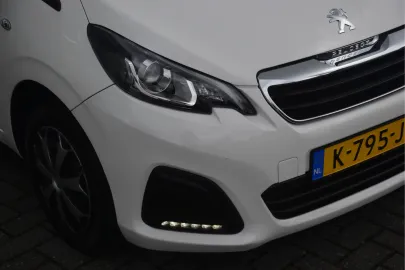 Car image 50