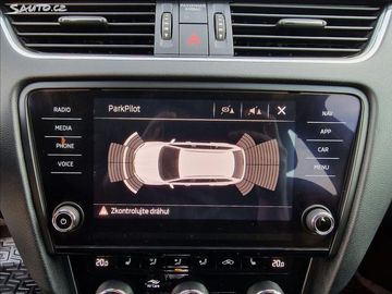 Car image 27