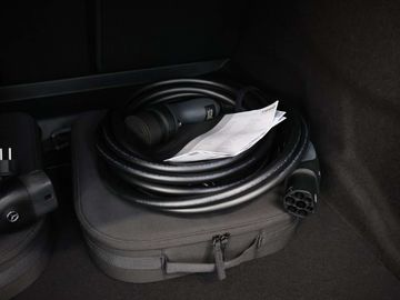 Car image 37