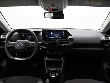 Car image 33