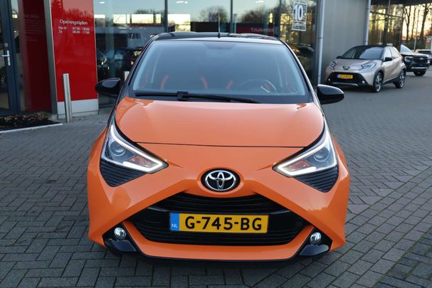 Toyota Aygo X 53 kW image number 9