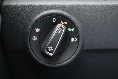 Car image 36