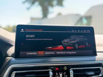 Car image 34