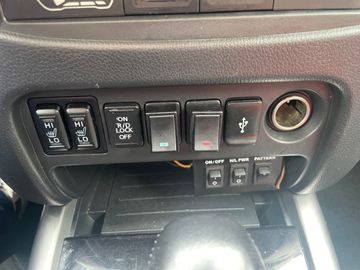 Car image 30