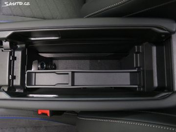 Car image 37