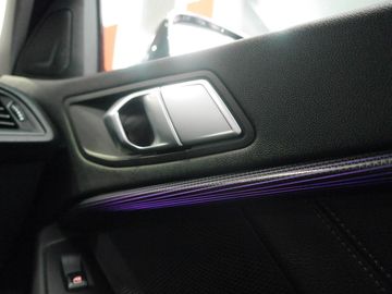 Car image 35