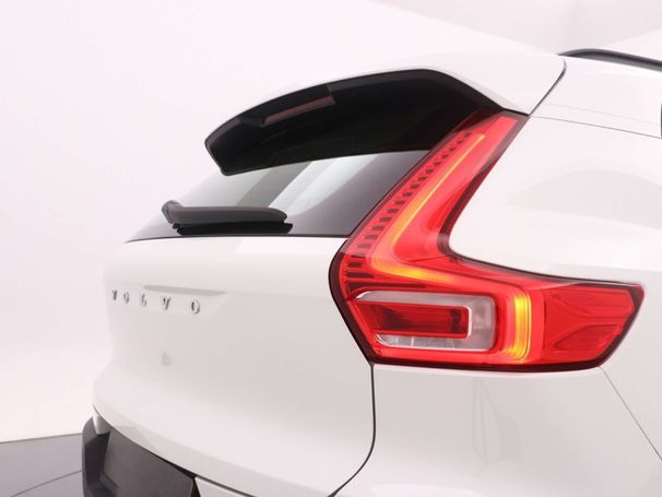 Volvo XC40 1.5 T2 Momentum 95 kW image number 20