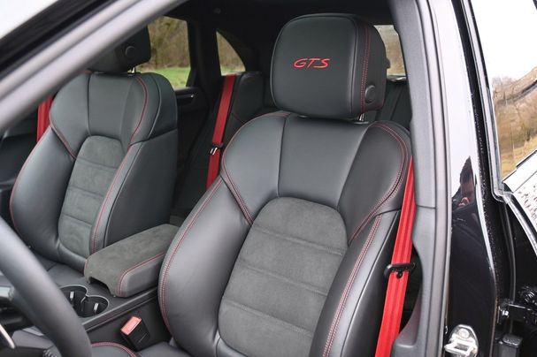 Porsche Macan GTS 324 kW image number 14