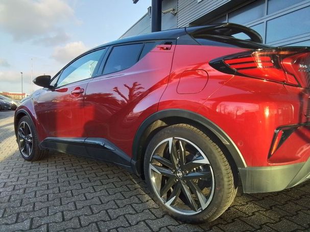 Toyota C-HR 1.8 Hybrid 90 kW image number 4