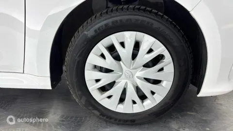 Car image 20