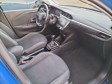 Car image 10