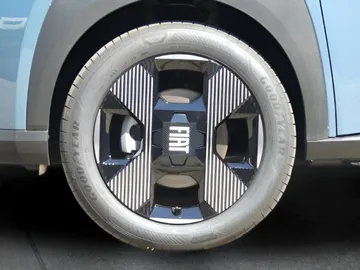 Car image 30