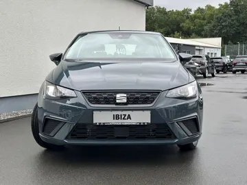 Car image 25
