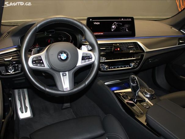 BMW 530d Touring M xDrive 210 kW image number 34