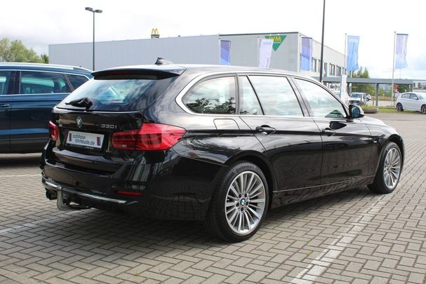 BMW 330i Touring xDrive Luxury Line 185 kW image number 4