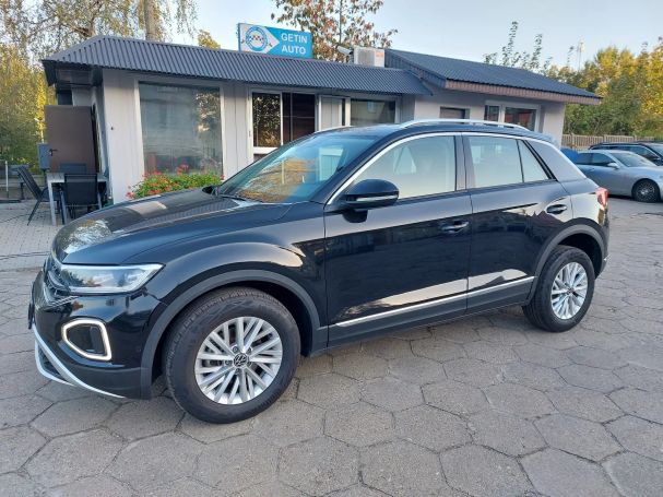 Volkswagen T-Roc 1.0 TSI T-Roc 81 kW image number 2