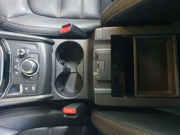 Car image 32