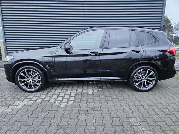 BMW X3 xDrive30e 216 kW image number 3