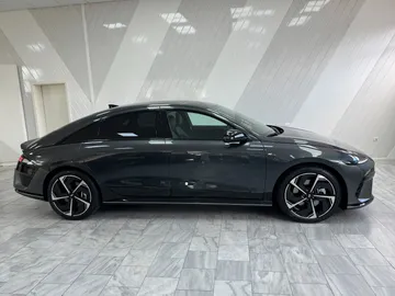 Car image 34
