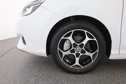 Car image 29
