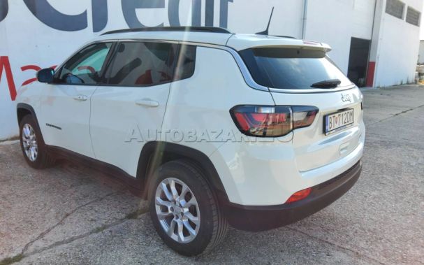 Jeep Compass 1.3 Longitude 110 kW image number 4