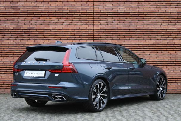 Volvo V60 T6 Recharge AWD T8 257 kW image number 2