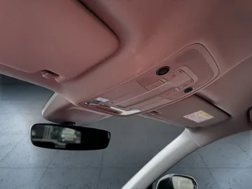 Car image 29