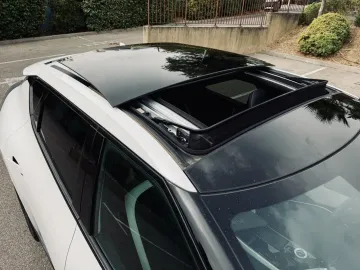 Car image 46