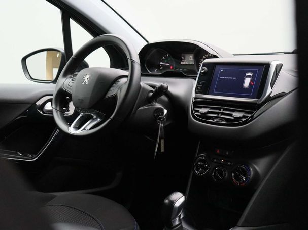 Peugeot 208 PureTech Signature 60 kW image number 30