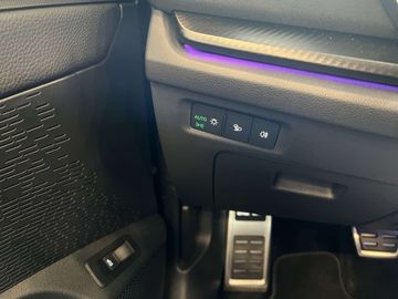 Car image 33