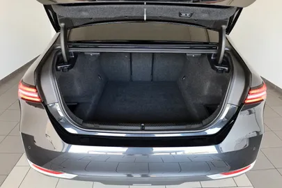Car image 36