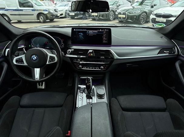 BMW 530 Touring xDrive 215 kW image number 14