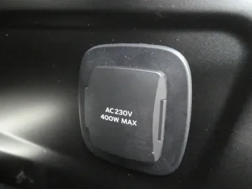 Car image 34