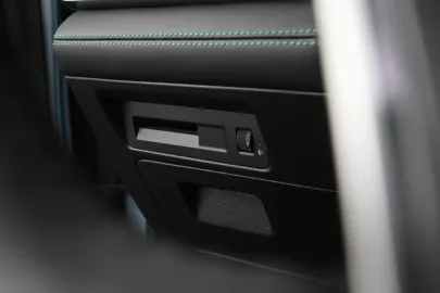 Car image 41