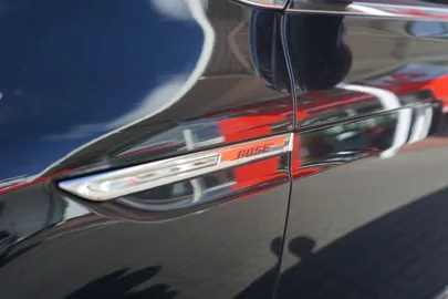 Car image 33