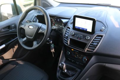 Car image 37