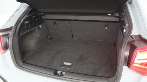 Car image 42
