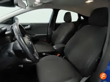 Car image 32