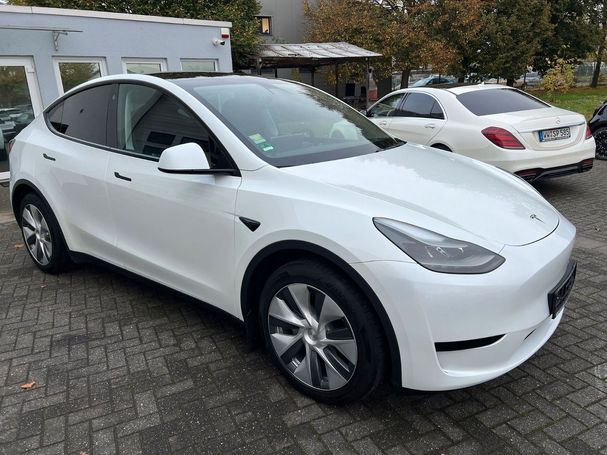 Tesla Model Y 220 kW image number 3