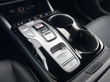 Car image 30