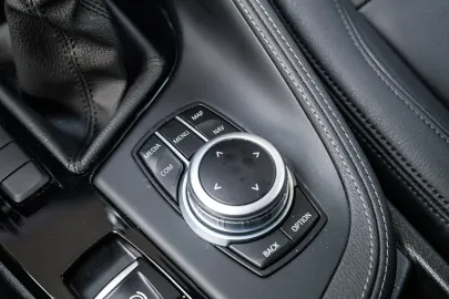 Car image 39