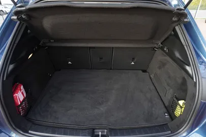 Car image 28