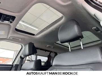 Car image 34